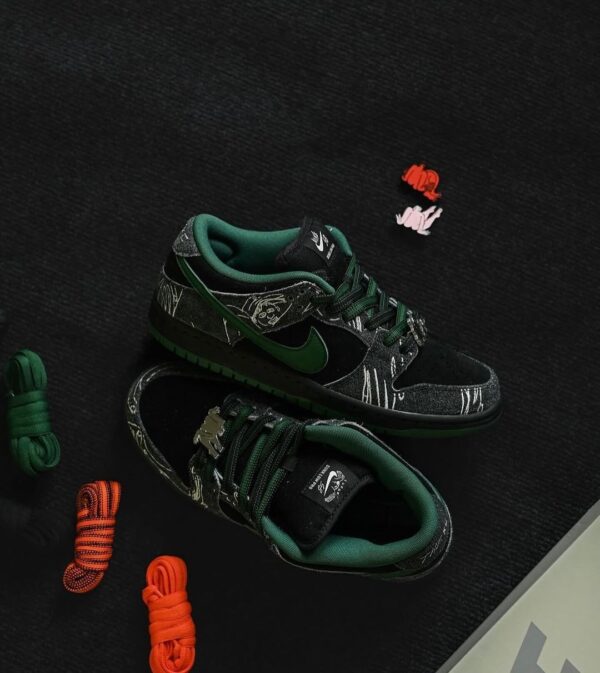 Nike sb dunk THERE SKATEBOARD - Image 2