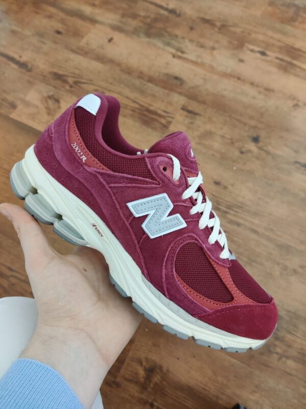 NEW BALANCE 2002r cherry Bordeaux - Image 5