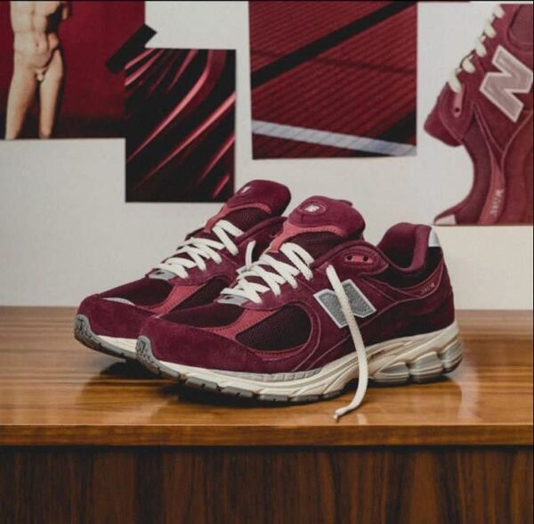 NEW BALANCE 2002r cherry Bordeaux
