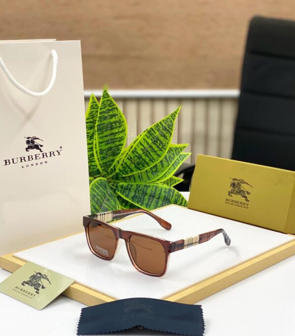 Burberry Premium Imported Sunglass - Image 3