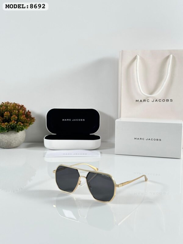 Marc Jacobs Premium Imported Sunglass - Image 2